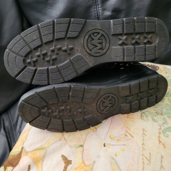 Michael kors Boots - Picture 4 of 8